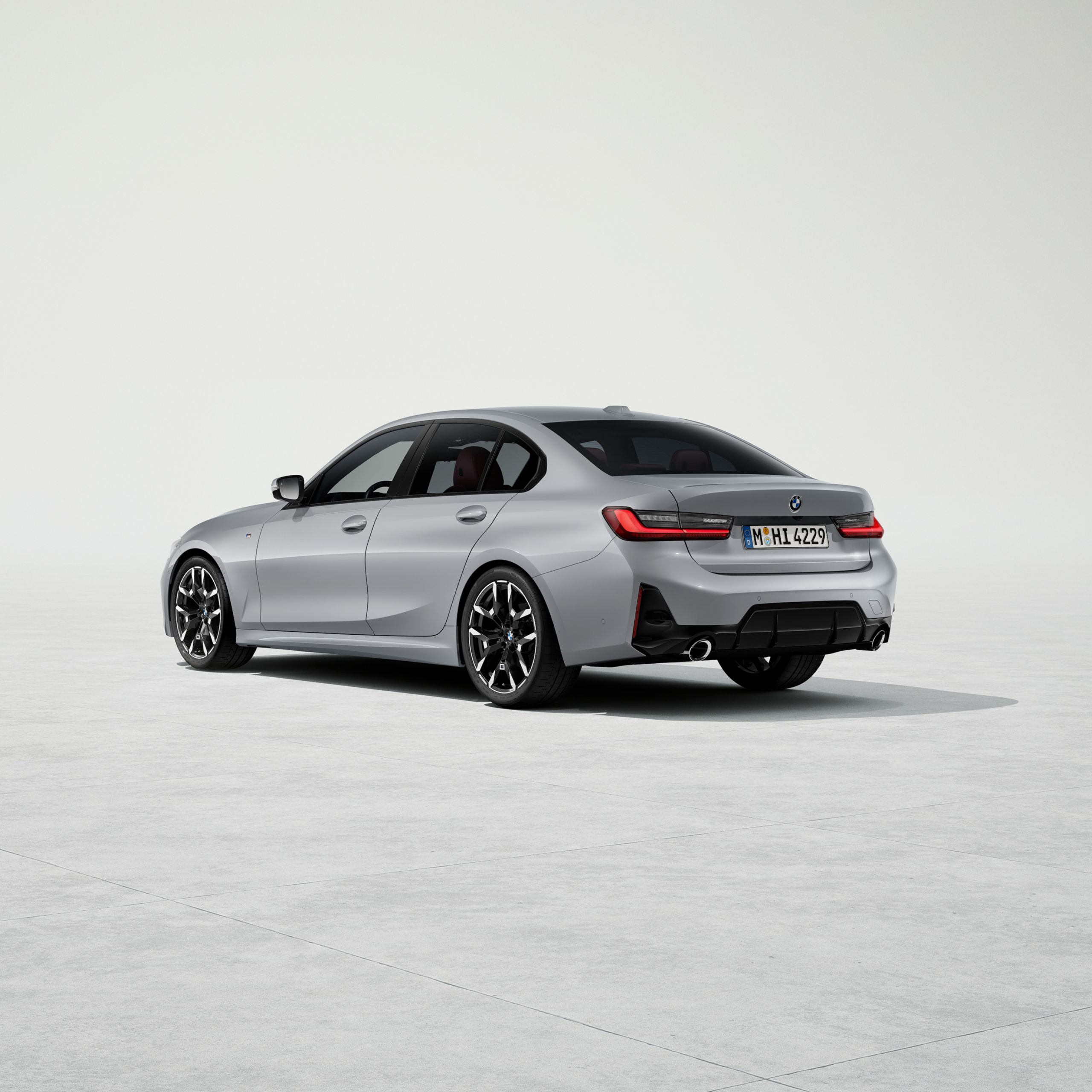 bmw 350i - Hình 4