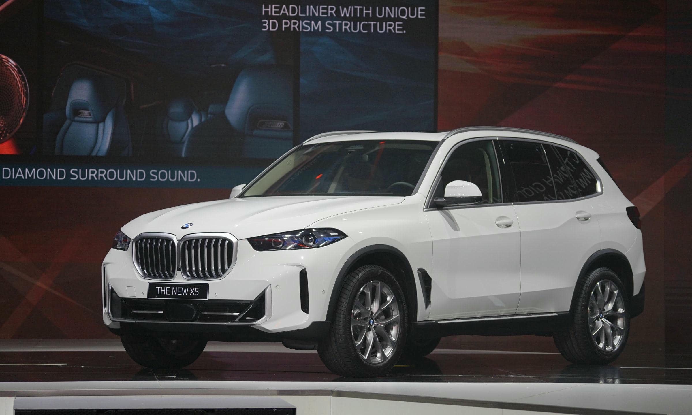BMW 5 Chỗ: Lựa Chọn Xe Sang Hạng D Cho Gia Đình Việt 4 bmw 5 chỗ - Hình 2