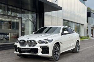 bmw 5 chỗ