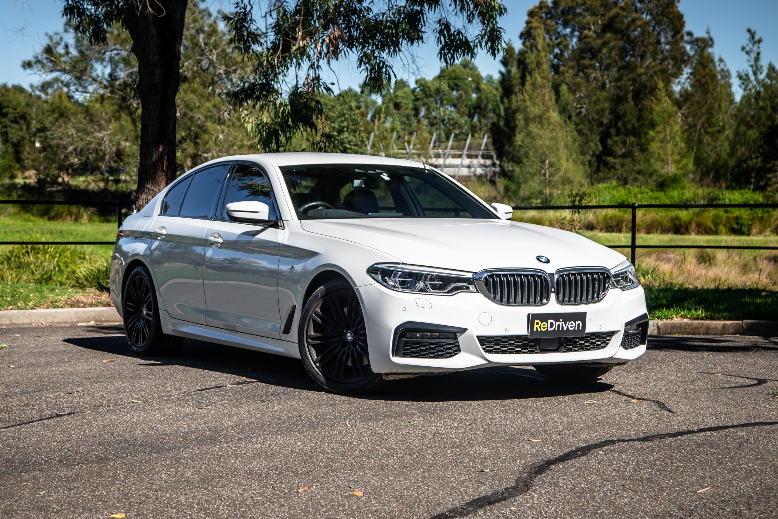 BMW 5 Series G30: Đẳng Cấp Sedan Hạng Sang Không Thể Bỏ Lỡ 1 bmw 5 series g30 - Hình 4