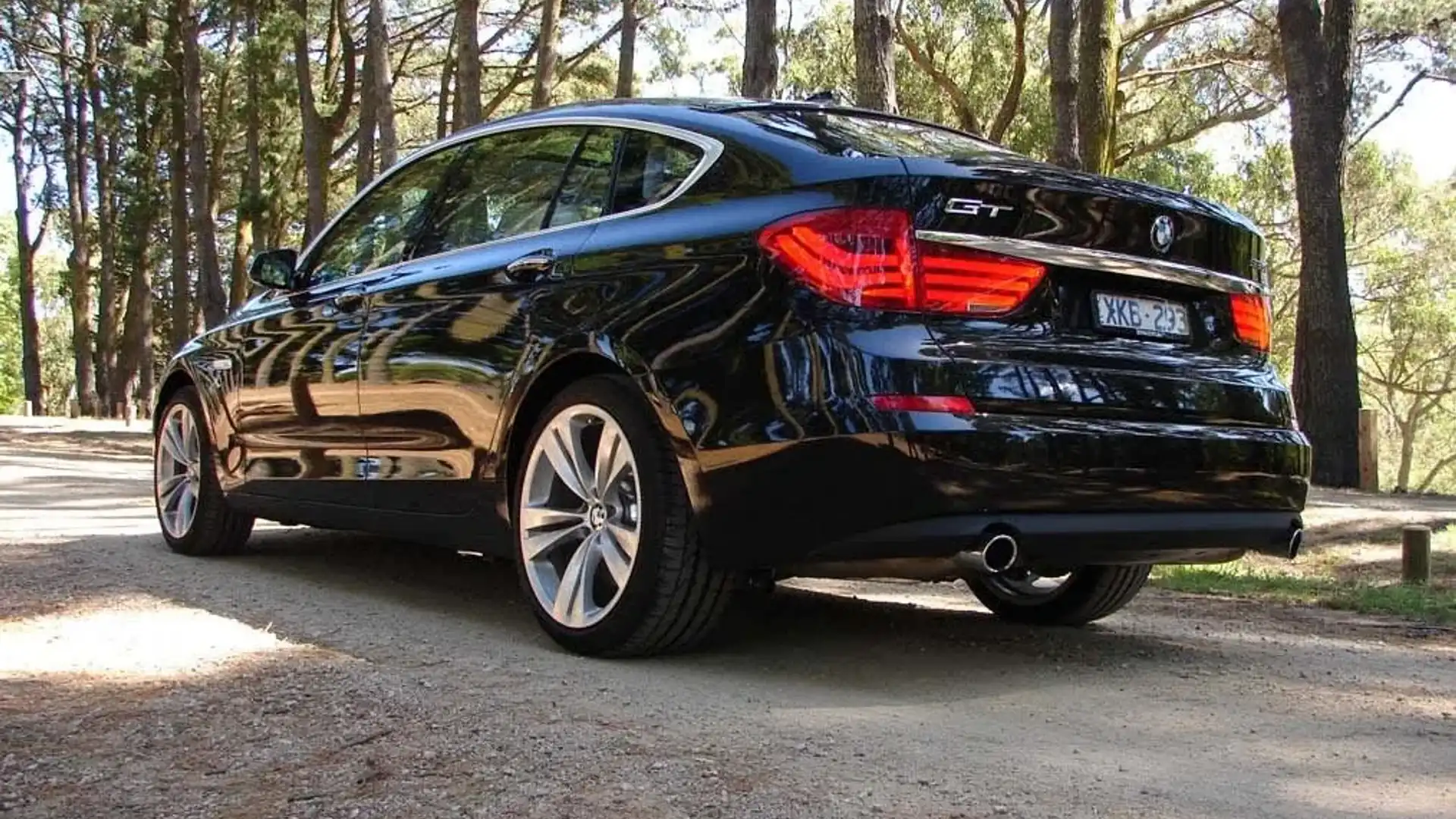 BMW 5 Series GT: Đẳng Cấp Gran Turismo Trong Phân Khúc Hạng Sang 1 bmw 5 series gt - Hình 3