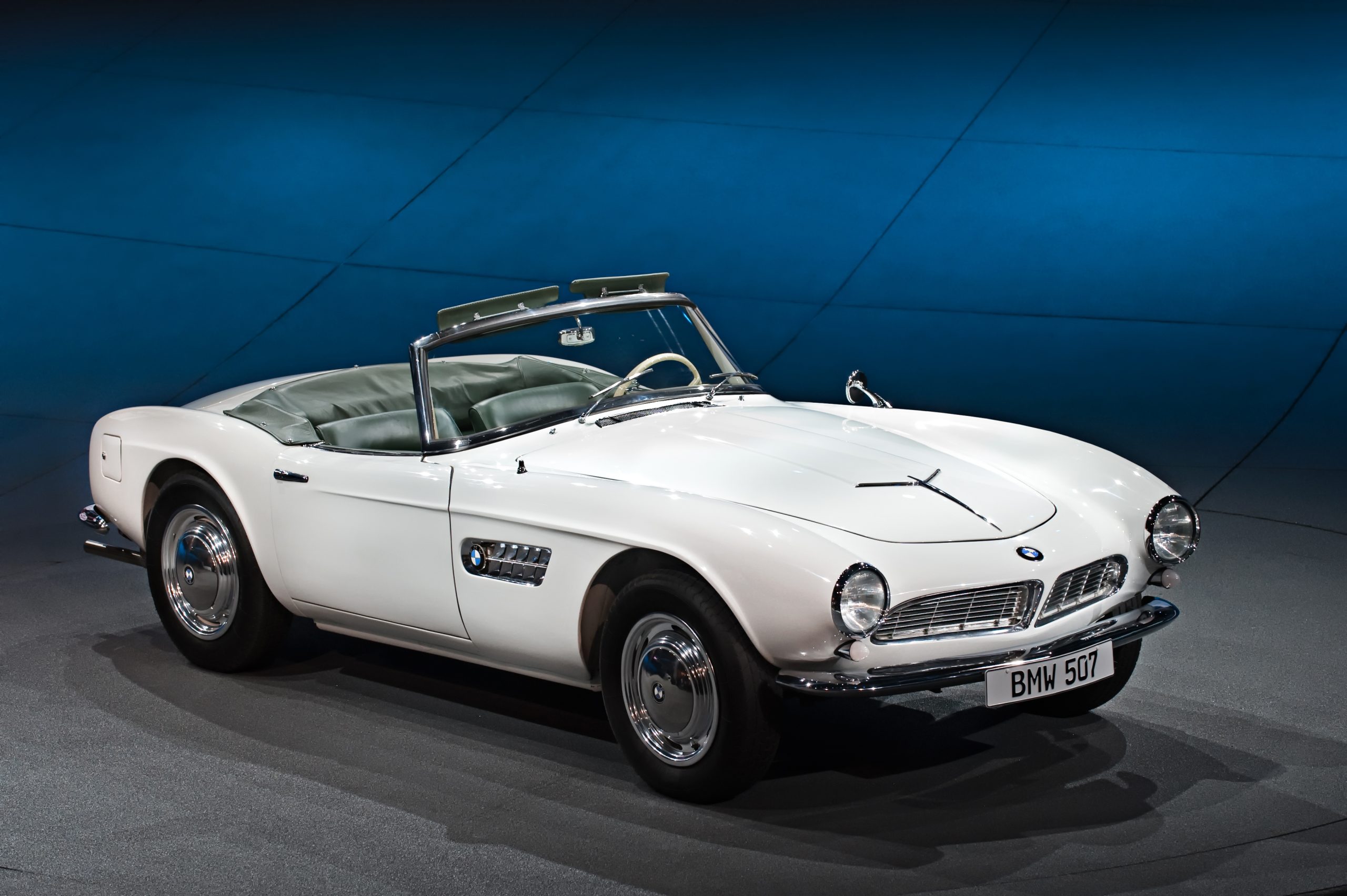 BMW 507: Huyền Thoại Xe Thể Thao Mui Trần Định Nghĩa Đẳng Cấp Thập Niên 1950 5 bmw 507 - Hình 1