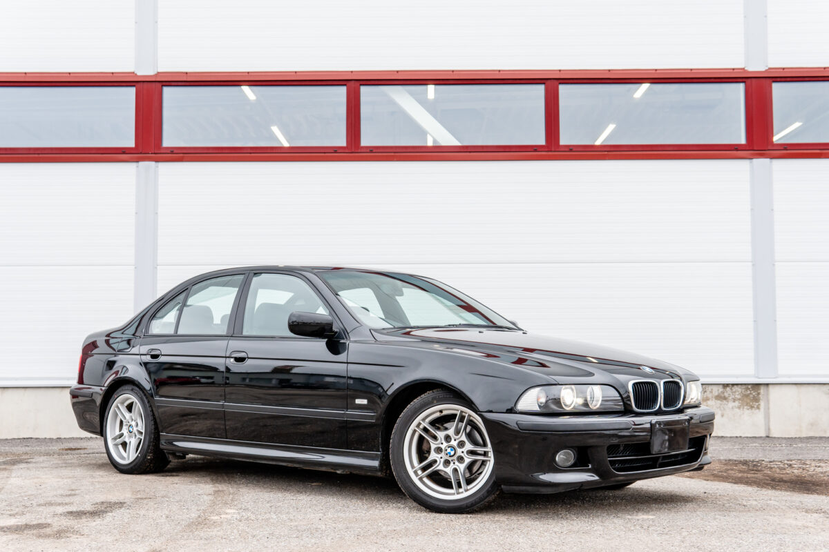BMW 525: Đẳng Cấp Sedan Hạng Sang Đã Qua Kiểm Chứng Qua Nhiều Thế Hệ 2 bmw 525 - Hình 4
