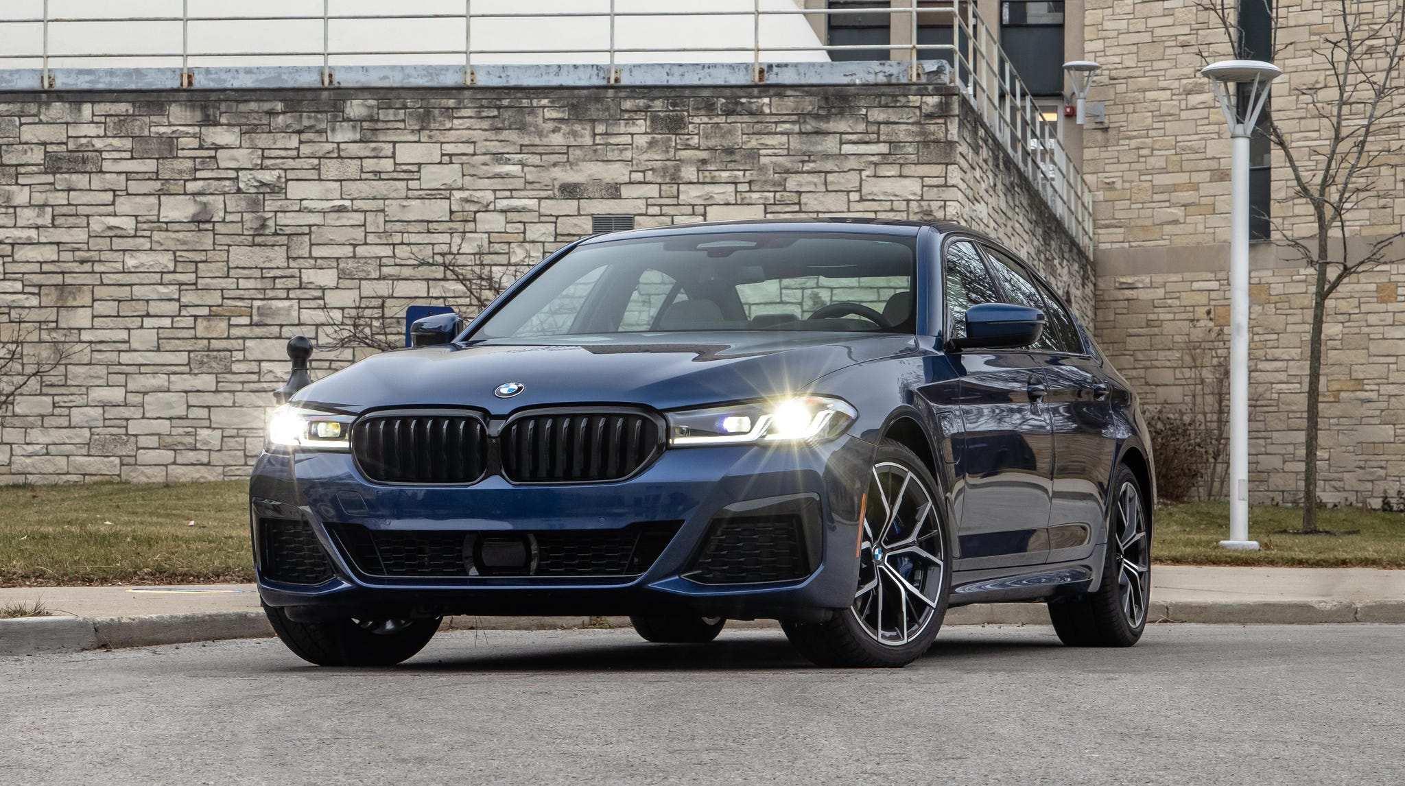 BMW 530i Specs: Thông Số Kỹ Thuật Chi Tiết và Đánh Giá Toàn Diện 1 bmw 530i specs - Hình 5