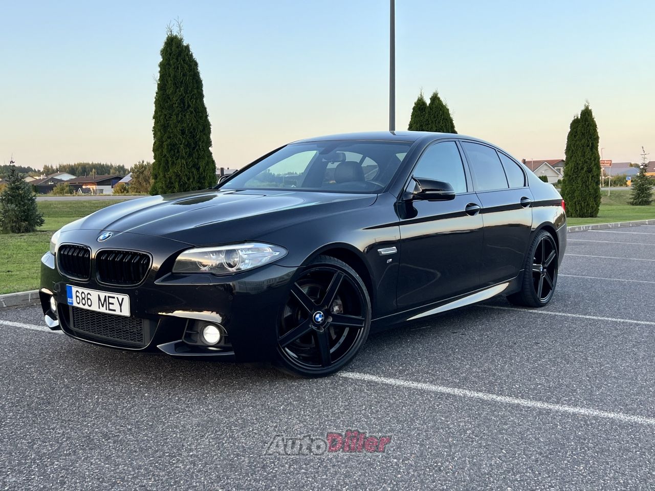BMW 535: Đẳng Cấp Sedan Hạng Sang Với Hiệu Suất Vượt Trội 2 bmw 535 - Hình 3