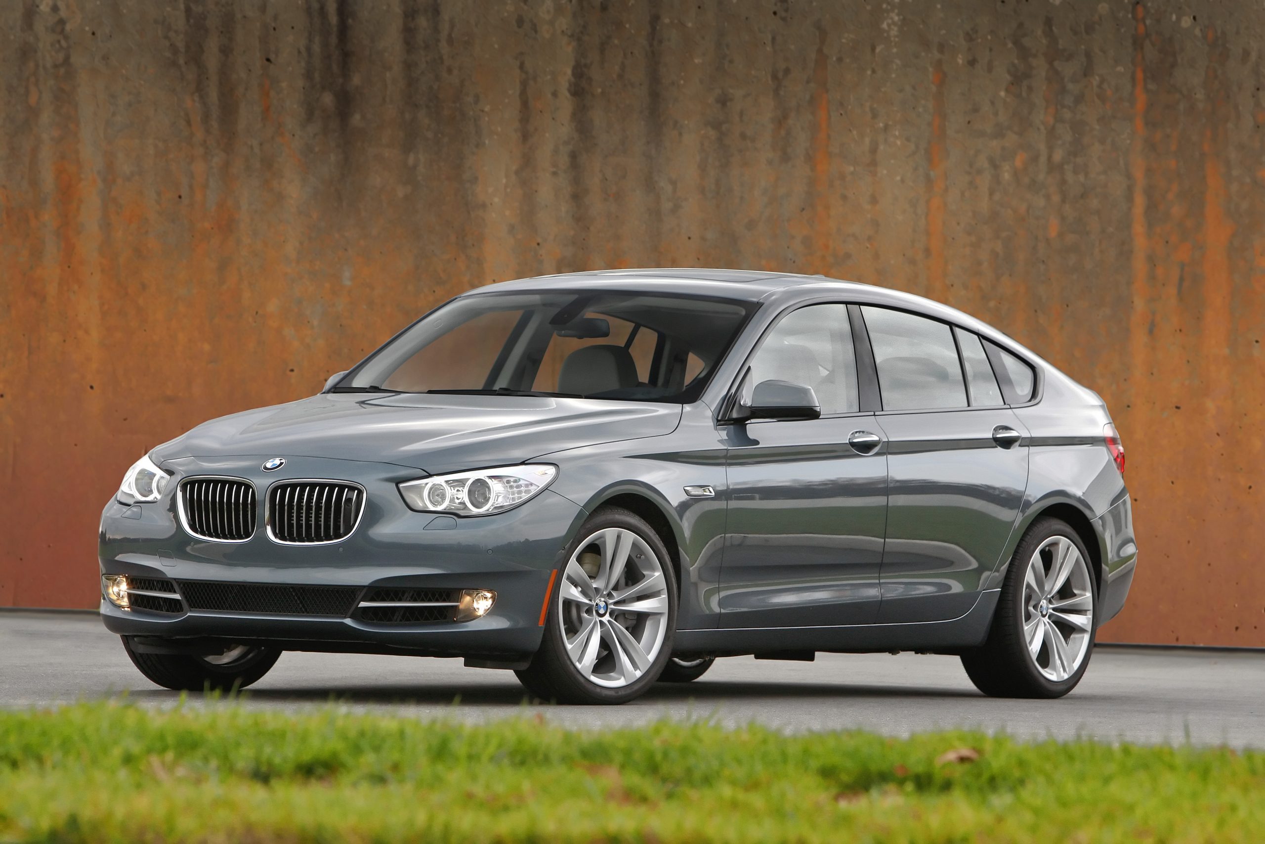 BMW 550i GT: Đẳng Cấp Grand Touring Đích Thực Từ Xứ Bavaria 3 bmw 550i gt - Hình 3