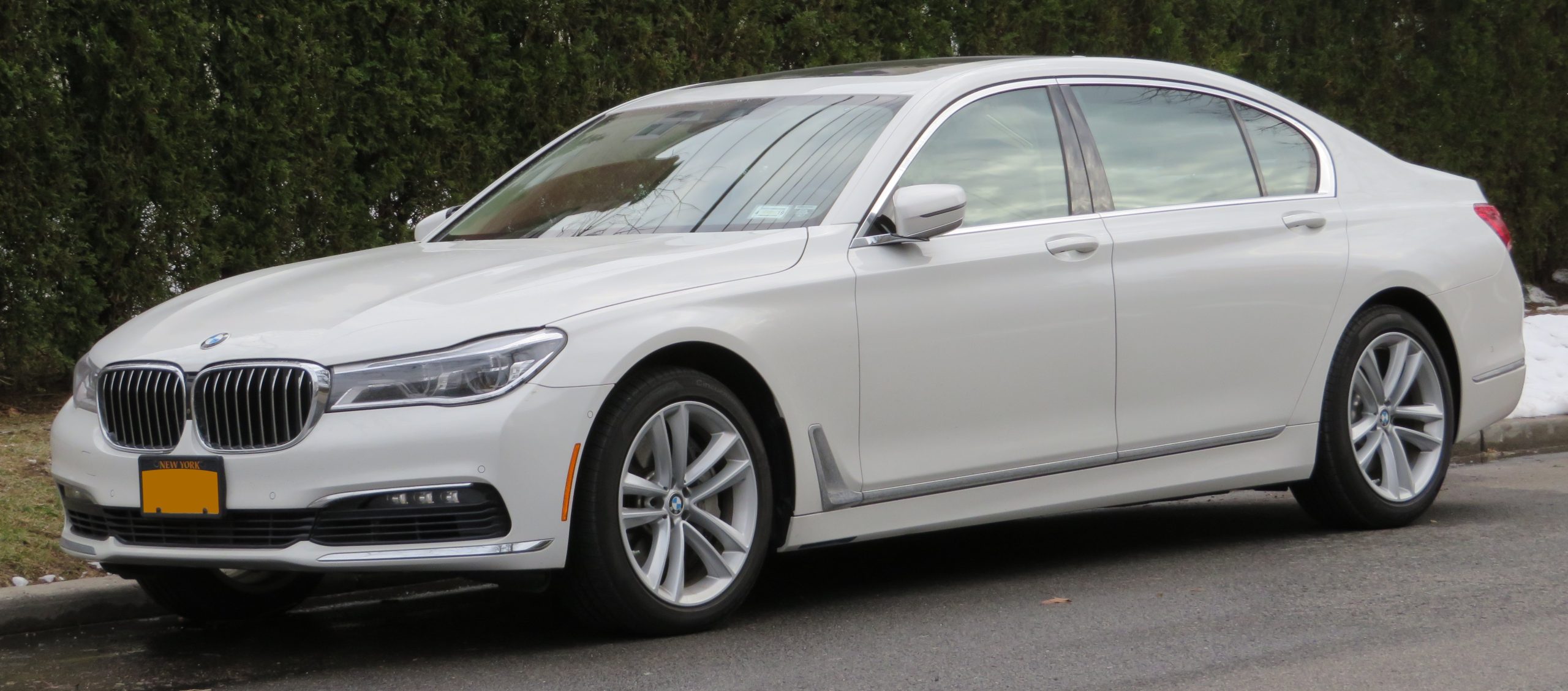BMW 7 Series Wiki: Lịch Sử, Các Thế Hệ Và Mọi Điều Cần Biết Về Dòng Xe Đỉnh Cao 1 bmw 7 series wiki - Hình 5