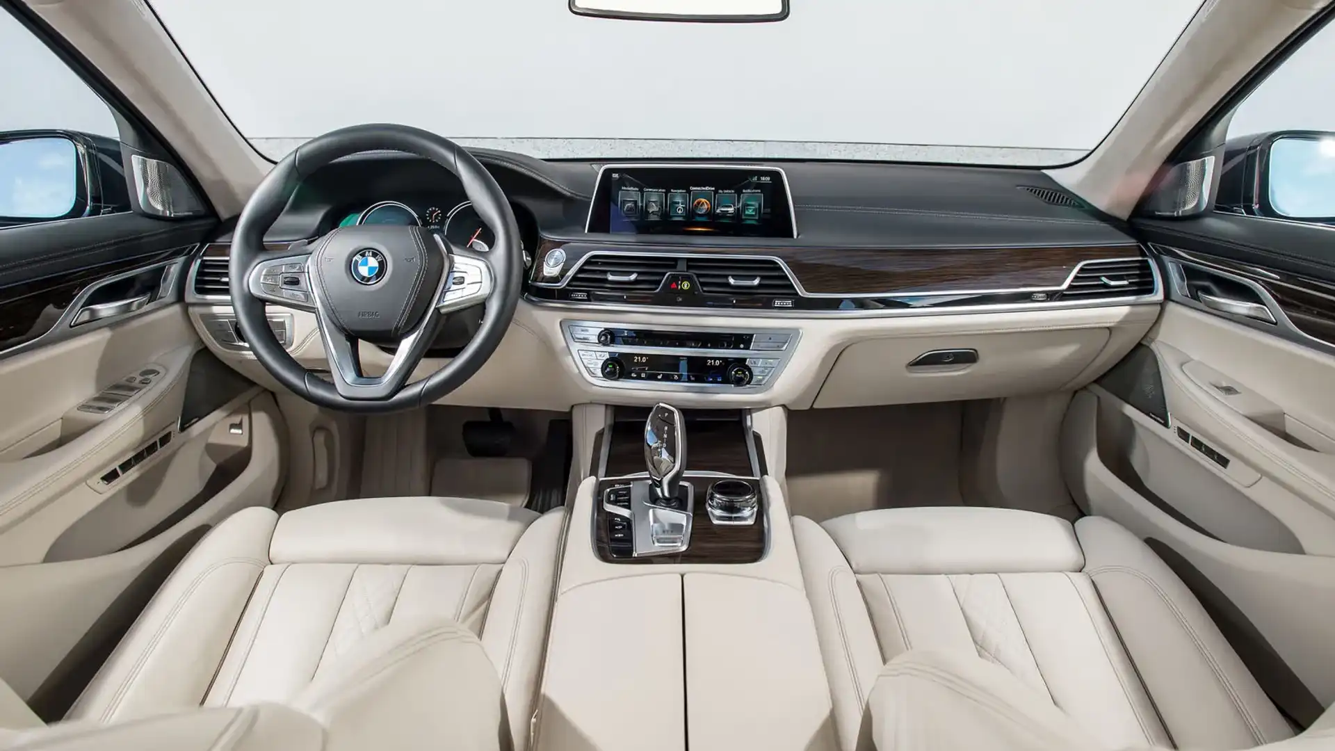 BMW 730Li 2016 Specs: Đánh giá chi tiết thông số kỹ thuật và trải nghiệm thực tế 1 bmw 730li 2016 specs - Hình 5