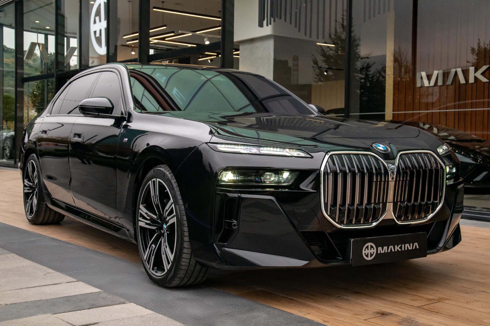BMW 740d: Đỉnh Cao Sang Trọng Và Hiệu Suất Diesel Đầy Uy Lực 1 bmw 740d - Hình 5
