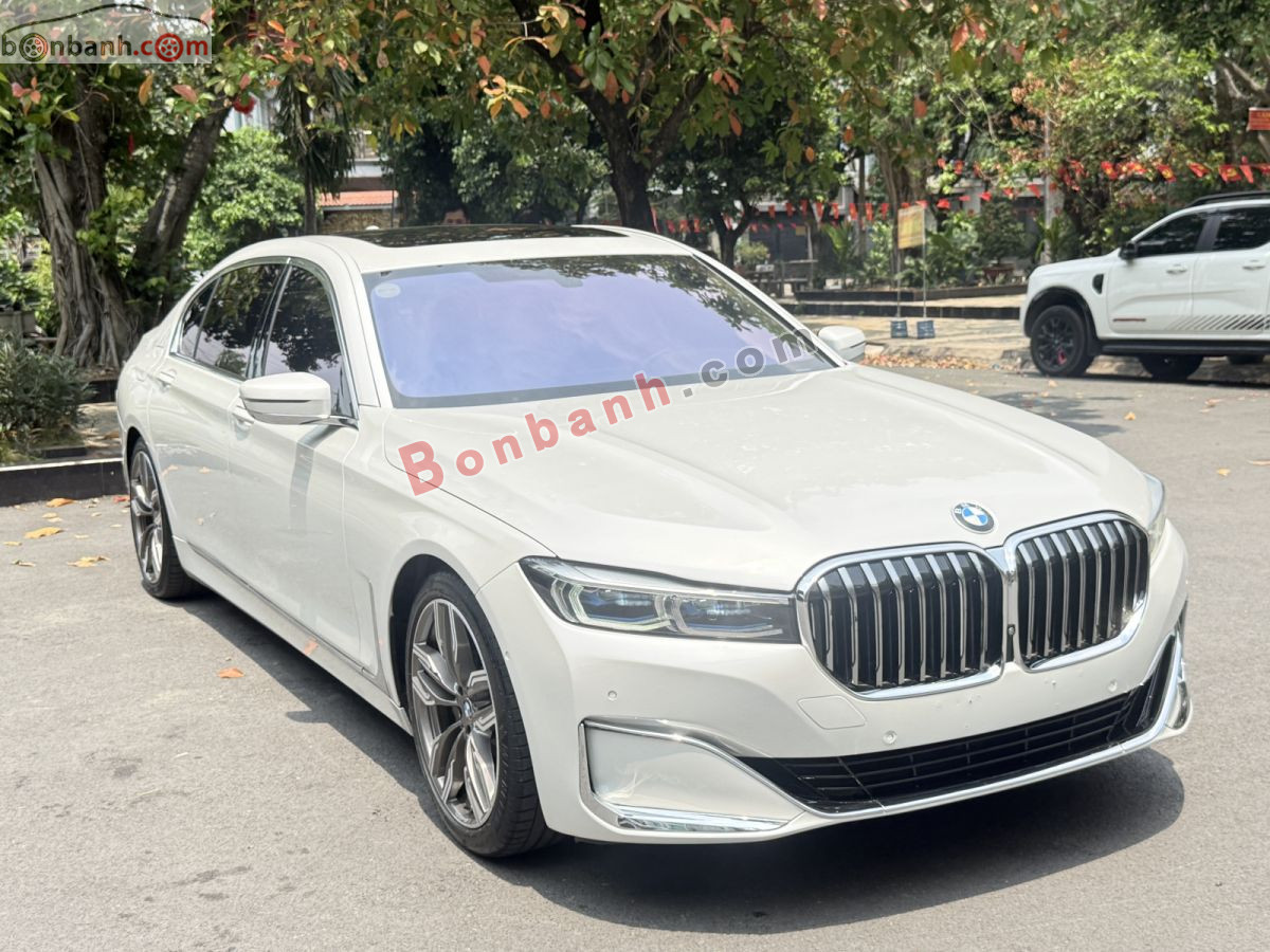 BMW 760Li 2019 Giá Bao Nhiêu? Phân Tích Chi Tiết Từ A-Z Cho Người Mua 4 bmw 760li 2019 giá bao nhiêu - Hình 2