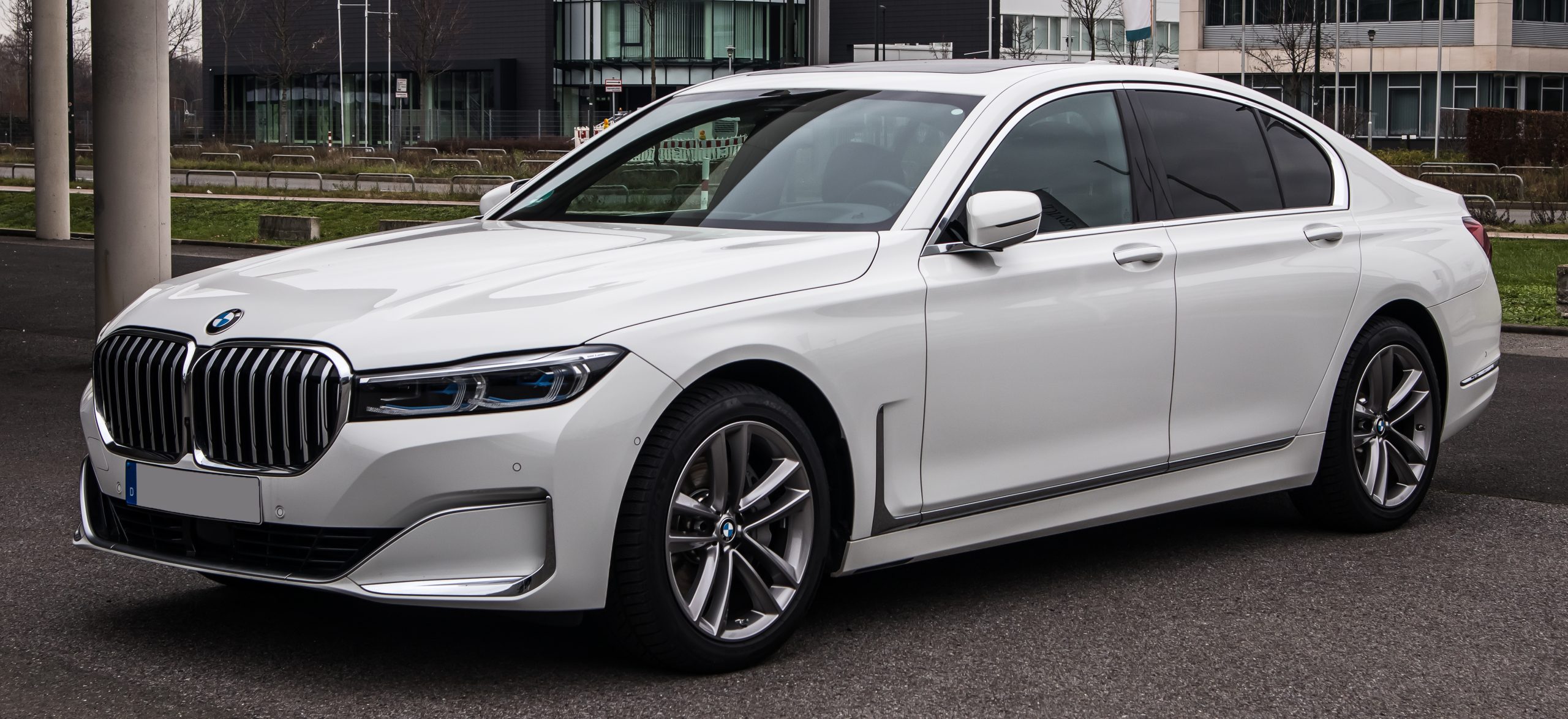 bmw 760li - Hình 4
