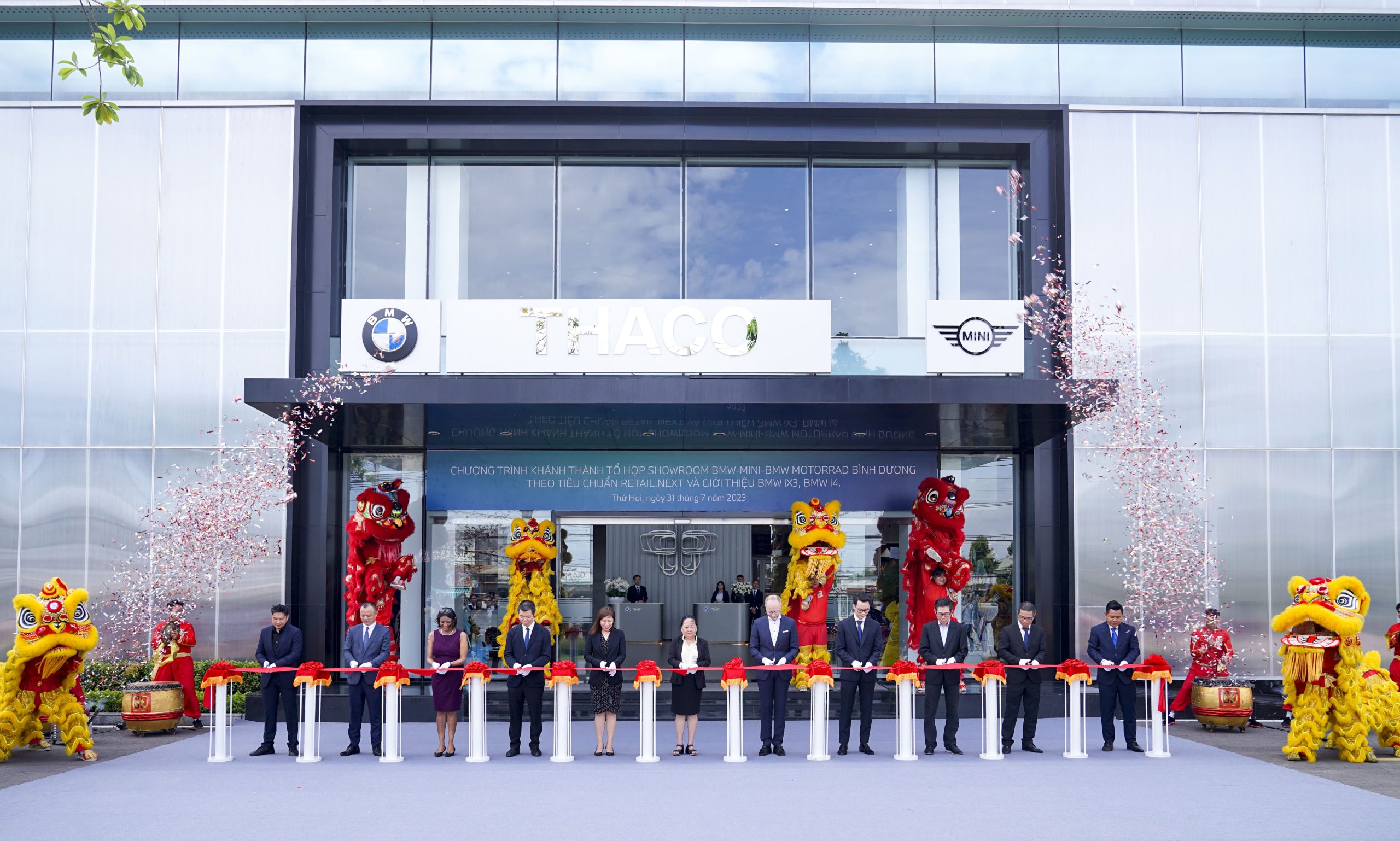 BMW Bình Dương: Đại Lý Ủy Quyền Chính Hãng, Dịch Vụ Chuẩn Đức Tại Bình Dương 5 bmw bình dương - Hình 1