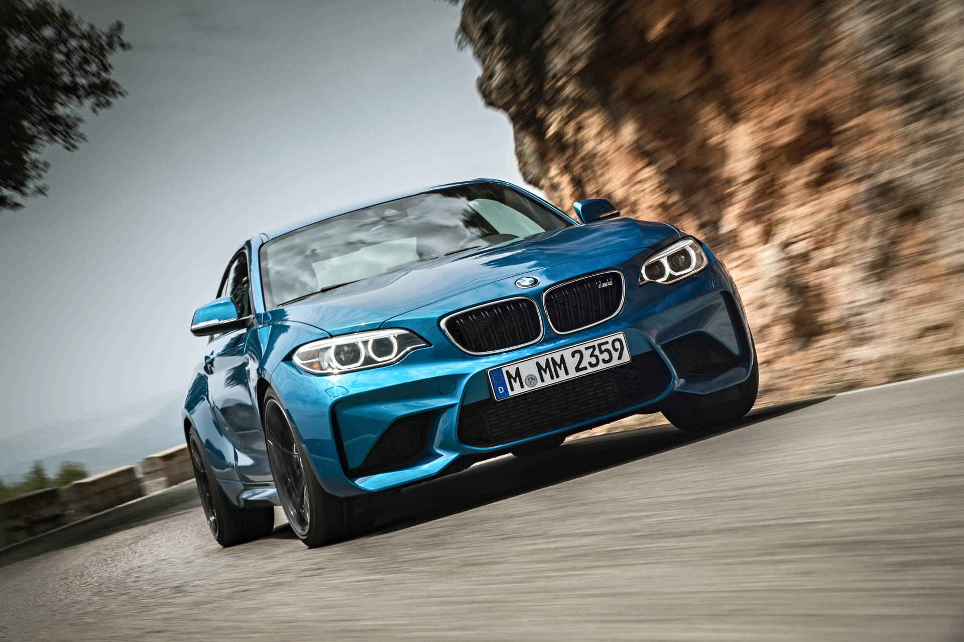 BMW Car Background: Lịch Sử Hình Thành Và Phát Triển Của Huyền Thoại Xe Hơi Đức 2 bmw car background - Hình 3
