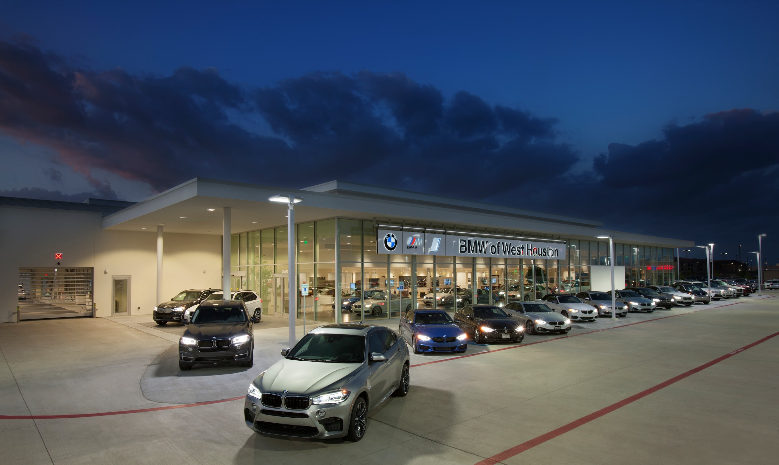 bmw dealership houston - Hình 1