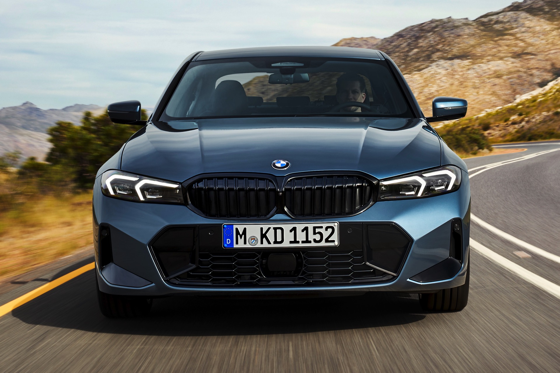BMW Deutschland: Hành Trình Chinh Phục Đỉnh Cao Của Huyền Thoại Ô Tô Đức 2 bmw deutschland - Hình 3