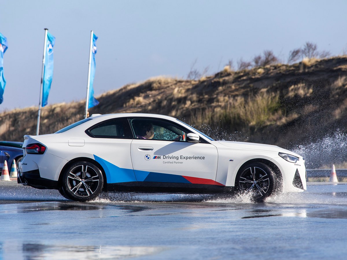 BMW Driving Experience: Hành Trình Khám Phá Cảm Giác Lái Xe Đỉnh Cao 2 bmw driving experience - Hình 3