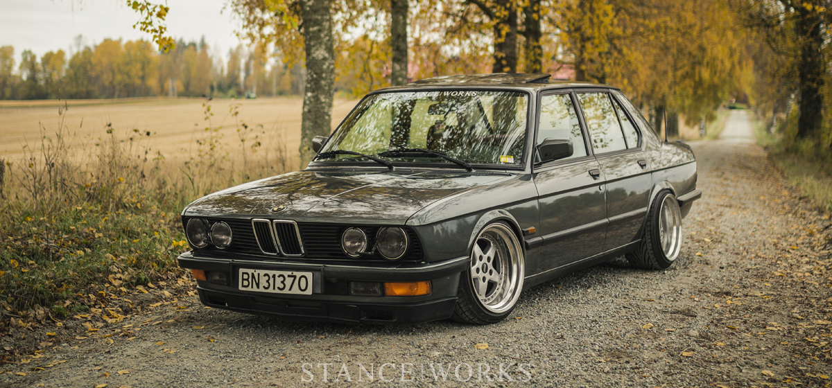 BMW E28: Huyền Thoại Sedan Hạng Sang Định Nghĩa Kỷ Nguyên 1980 2 bmw e28 - Hình 4