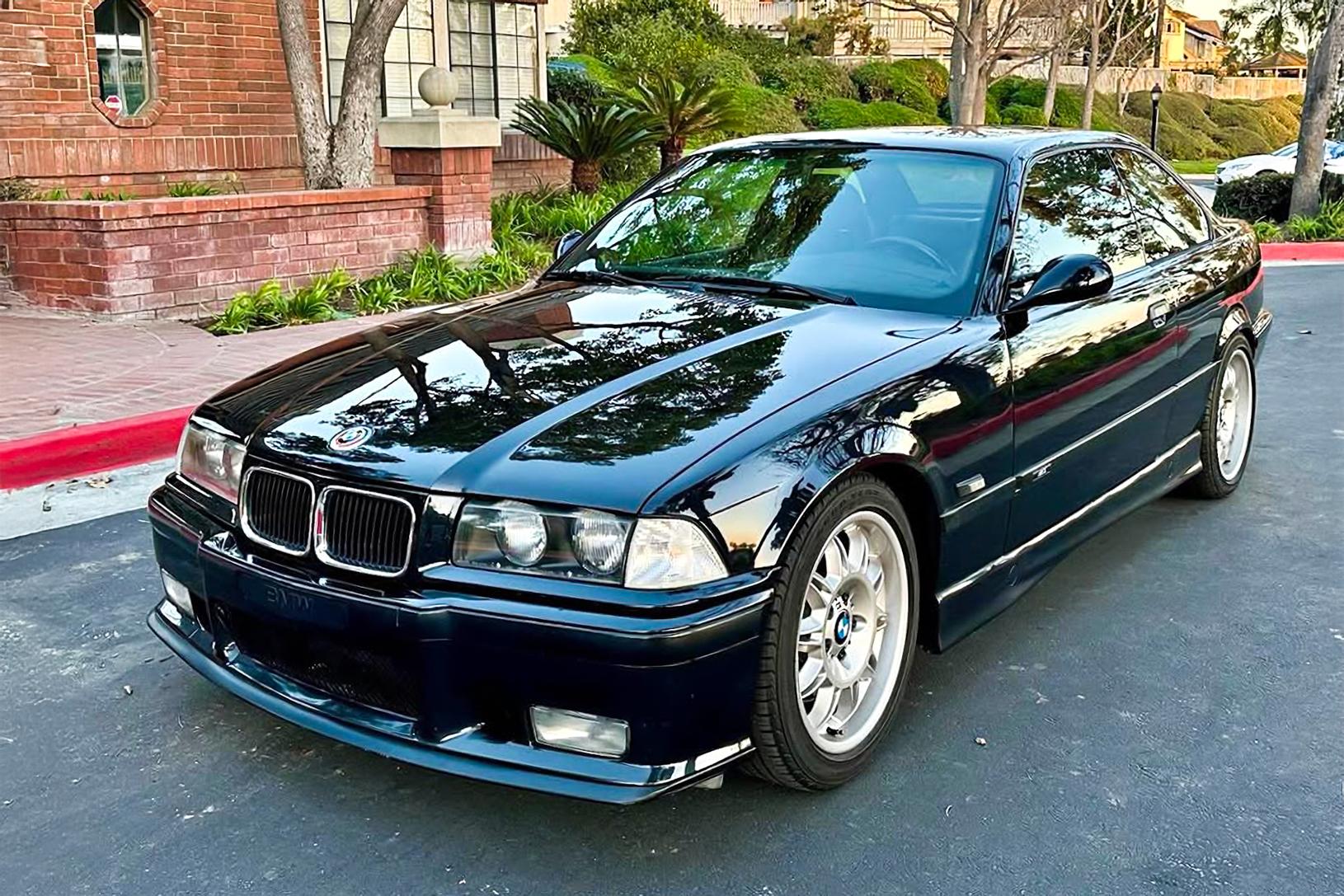 BMW E36: Huyền Thoại Dòng Xe Thể Thao Hạng Trung Định Nghĩa Lại Chuẩn Mực 4 bmw e36 - Hình 1