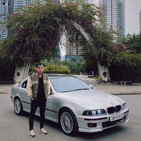 BMW E39: Huyền Thoại Dòng Xe Sedan Hạng Sang Định Nghĩa Kỷ Ngàn Vàng 1 bmw e39 - Hình 4