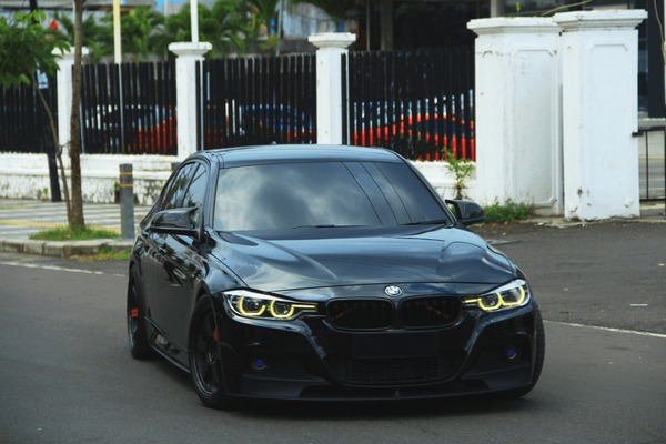 bmw f30 - Hình 2