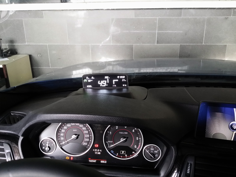 Hướng dẫn chi tiết retrofit BMW F30 Head Up Display: Nâng tầm trải nghiệm lái 3 bmw f30 head up display retrofit - Hình 3