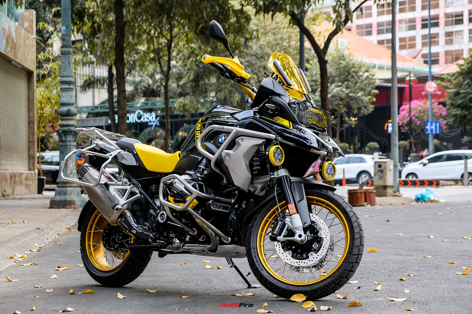 BMW GS 1250 Giá Bao Nhiêu? Bảng Giá Chi Tiết & Phân Tích Chuyên Sâu 2024 4 bmw gs 1250 giá - Hình 2