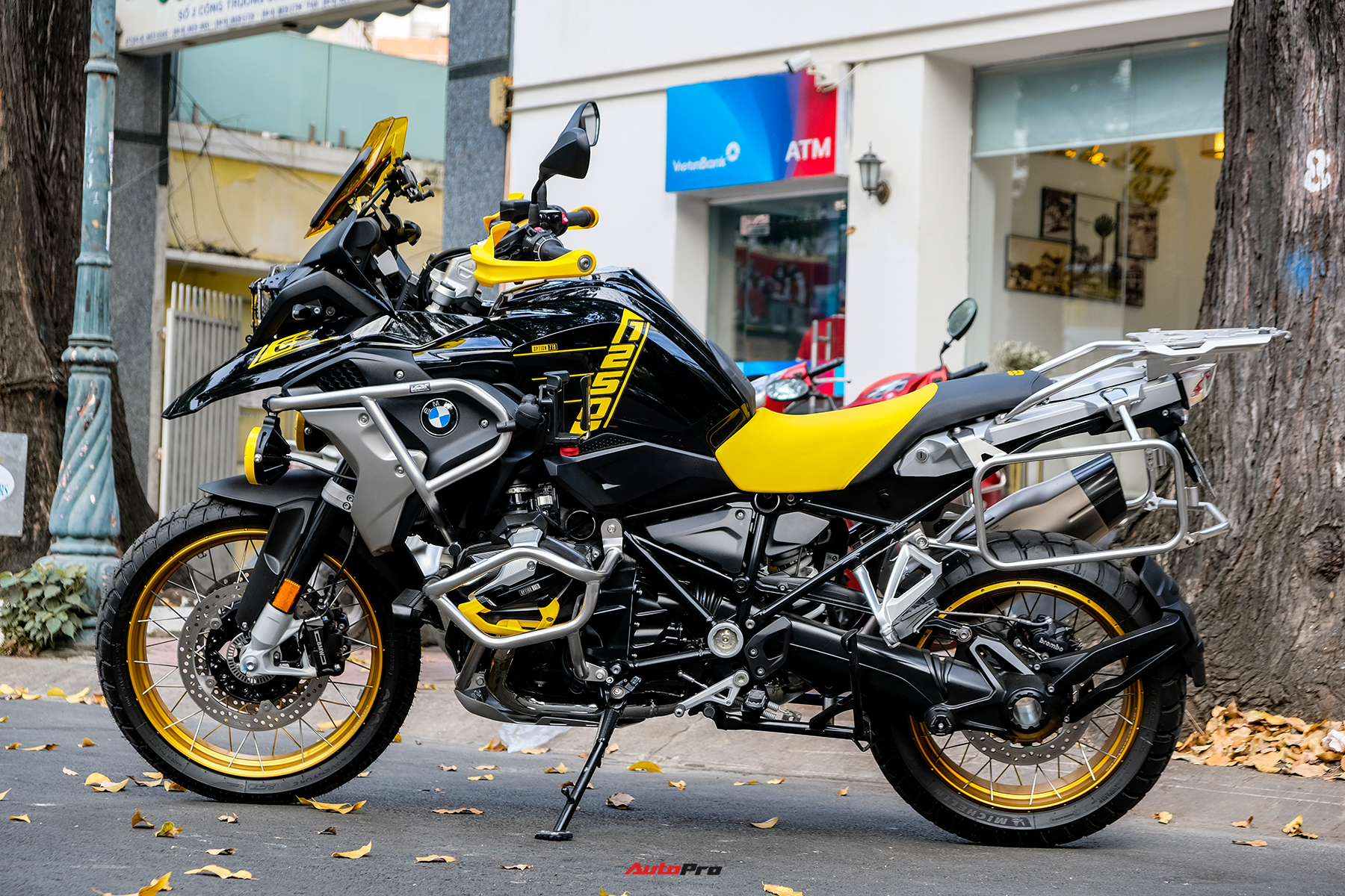 BMW GS 1250 Giá Bao Nhiêu? Bảng Giá Chi Tiết & Phân Tích Chuyên Sâu 2024 3 bmw gs 1250 giá - Hình 3