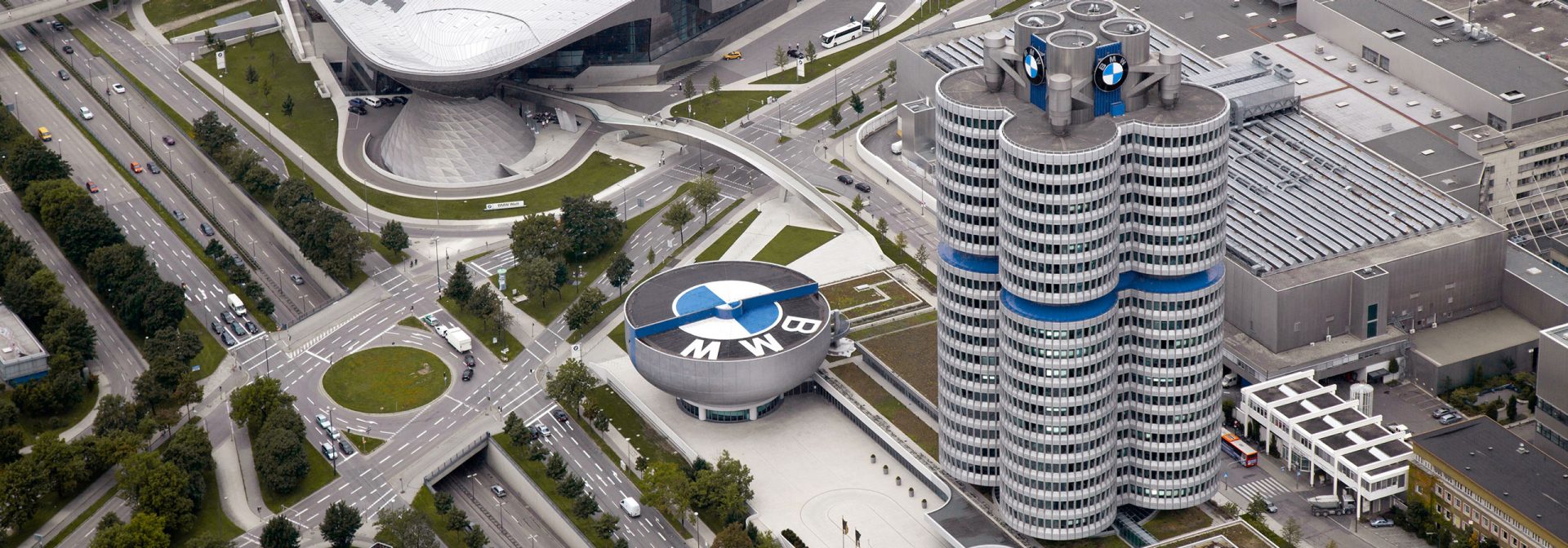 BMW Headquarters Munich: Biểu Tượng Kiến Trúc và Trái Tim Của Đế Chế Ô Tô Đức 3 bmw headquarters munich - Hình 2