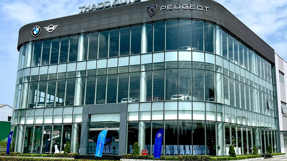 BMW Huế: Đại lý ủy quyền chính hãng, dịch vụ và bảng giá xe mới nhất 2024 3 bmw huế - Hình 3