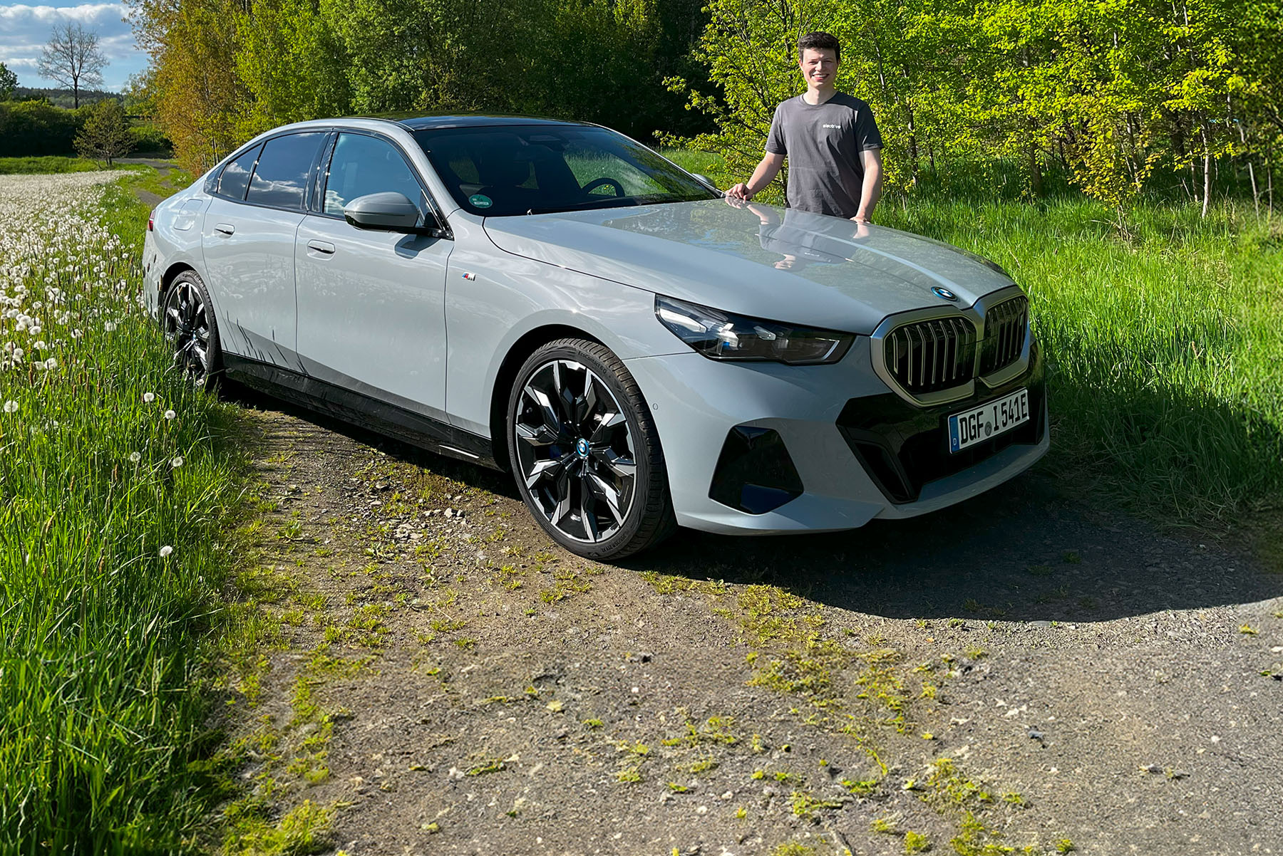 BMW i5: Bước Ngoặt Điện Hóa Của Dòng Sedan Hạng Sang Thương Hiệu Đức 2 bmw i5 - Hình 3