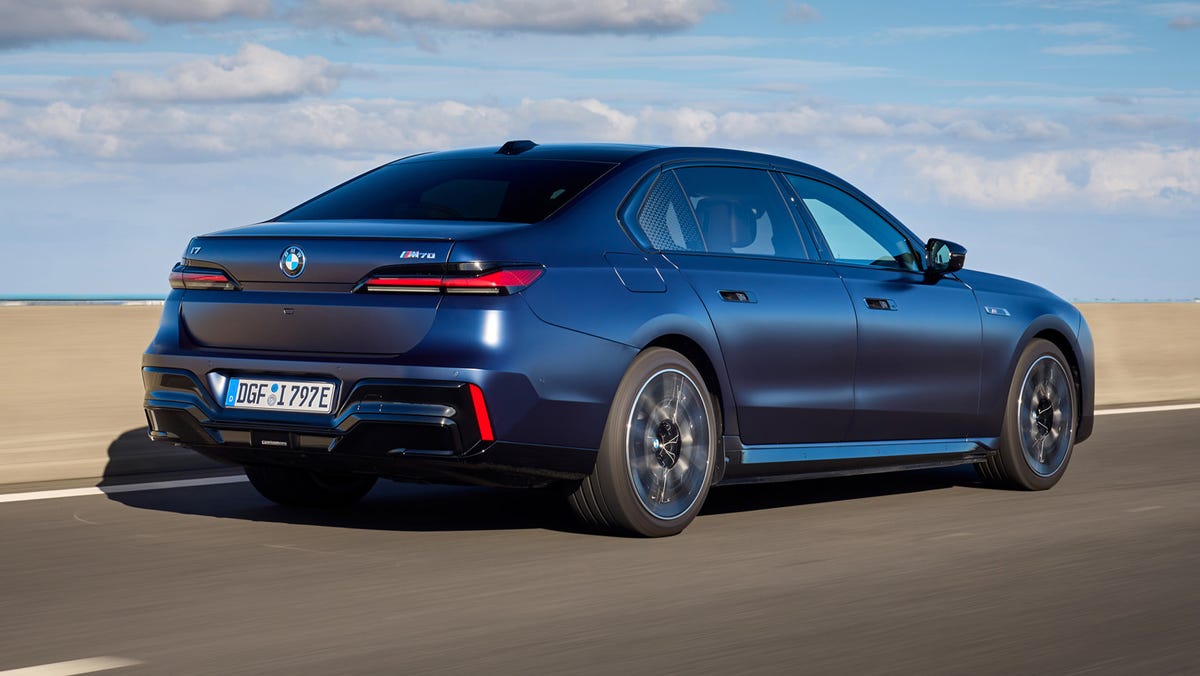 BMW i7: Đỉnh cao sang trọng thuần điện – Đánh giá toàn diện từ thiết kế đến trải nghiệm 4 bmw i7 - Hình 2
