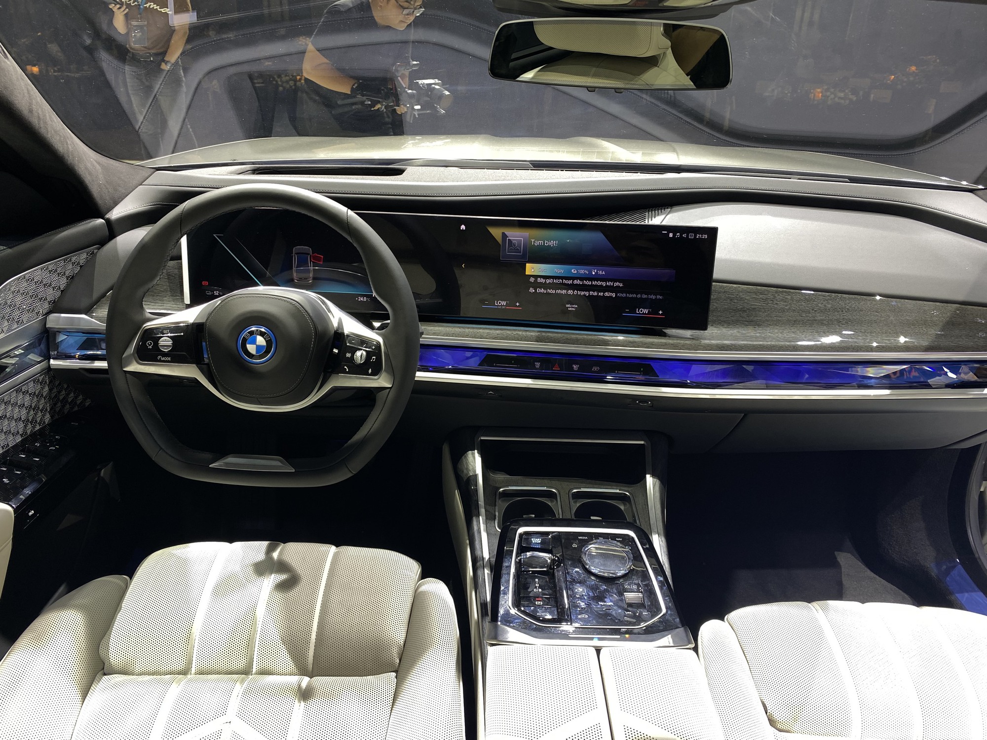 BMW i7 Giá Bao Nhiêu? Bảng Giá, Thông Số & Đánh Giá Chi Tiết 2024 1 bmw i7 giá - Hình 5