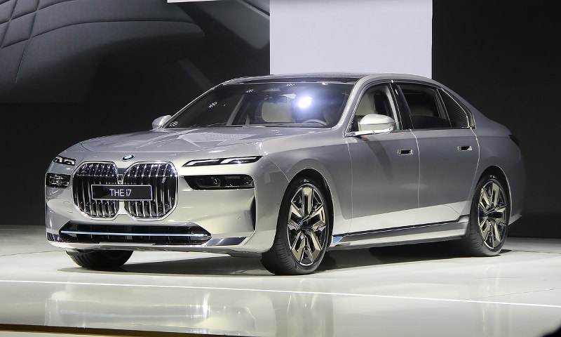 BMW i7 Giá Bao Nhiêu? Cập Nhật Bảng Giá Mới Nhất & Phân Tích Chi Tiết 3 bmw i7 giá bao nhiêu - Hình 3