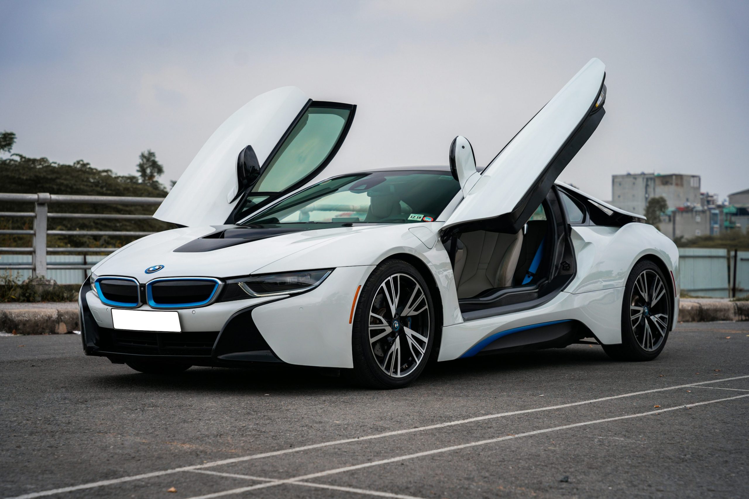 BMW i8 Background: Hành Trình Của Siêu Xe Hybrid Huyền Thoại 3 bmw i8 background - Hình 3
