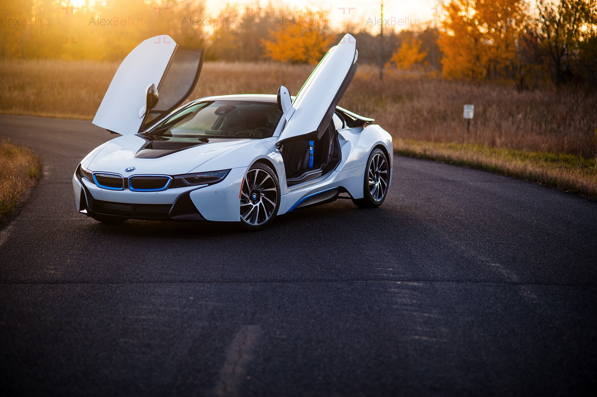 BMW i8 Background: Hành Trình Của Siêu Xe Hybrid Huyền Thoại 1 bmw i8 background - Hình 5