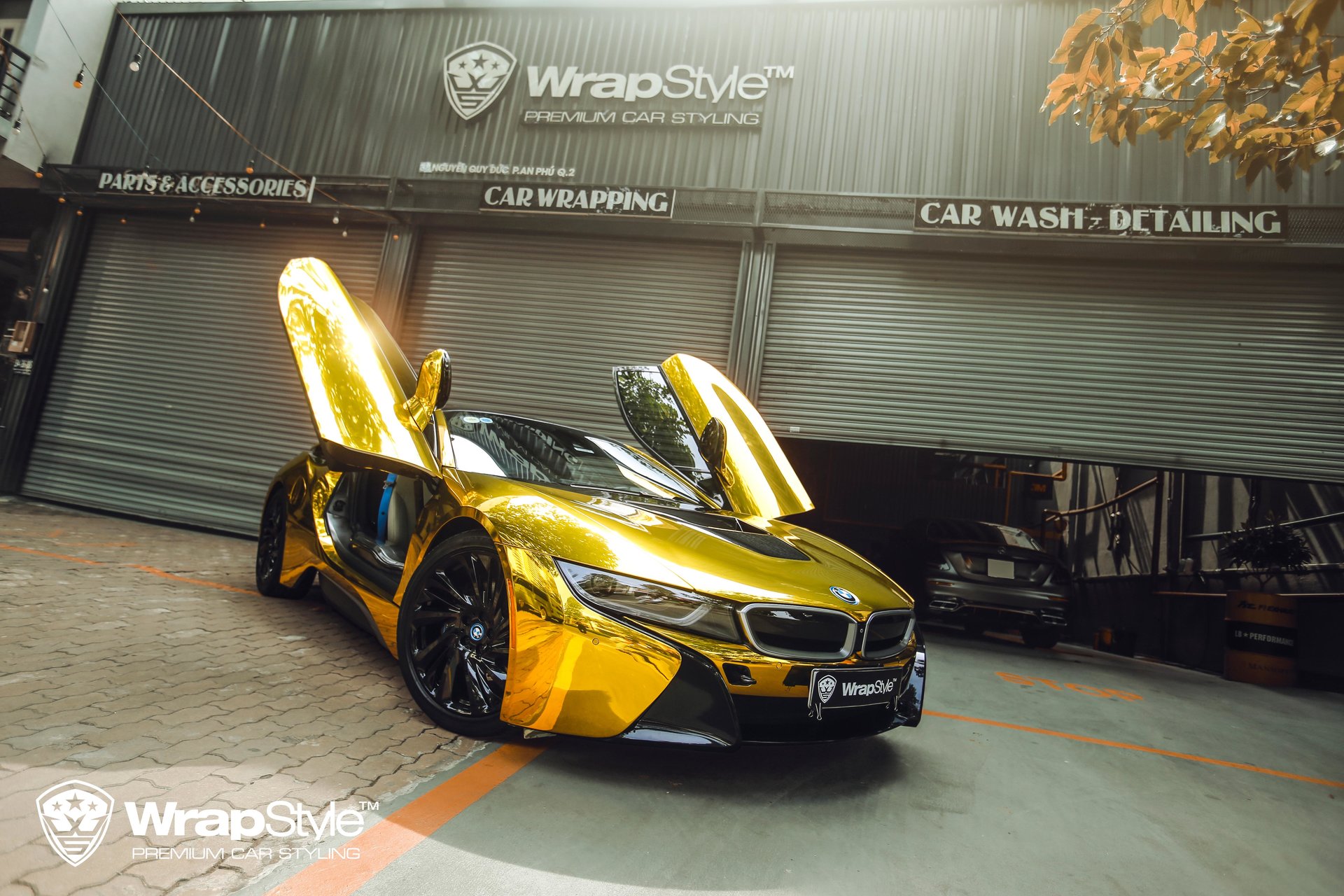 bmw i8 gold - Hình 1