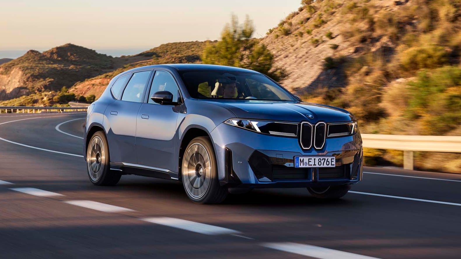 BMW iX3: Bước Chuyển Mình Đầy Tinh Tế Của Dòng SUV Điện Đến Từ Bavaria 4 bmw ix3 - Hình 1