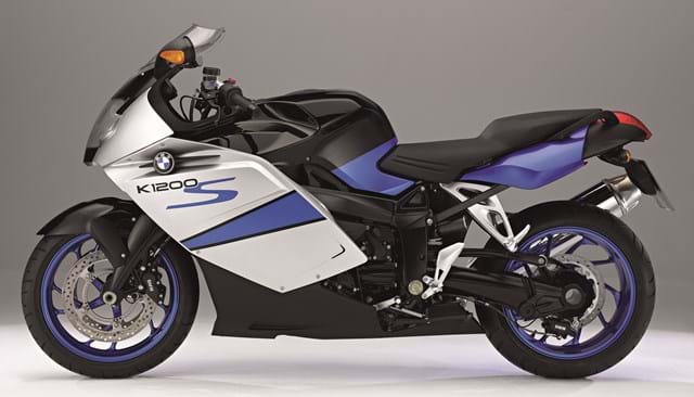 BMW K1200S: Huyền Thoại Sport-Touring Định Nghĩa Lại Tốc Độ Và Công Nghệ 1 bmw k1200s - Hình 5