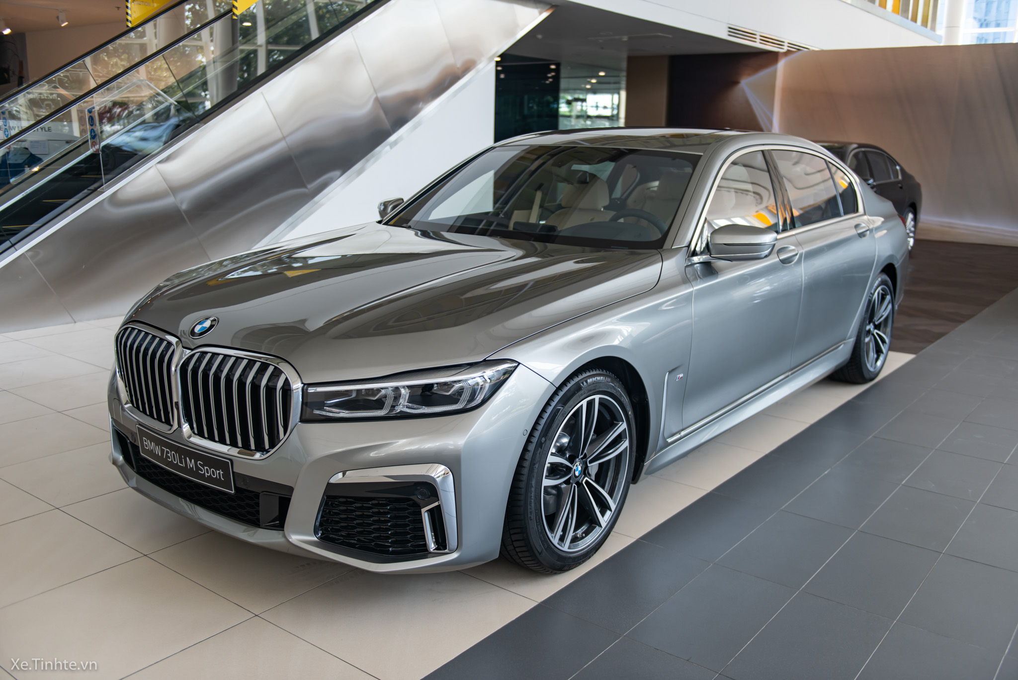 BMW Li: Phiên bản trục cơ sở dài – Đẳng cấp và Không gian vượt trội 5 bmw li - Hình 1