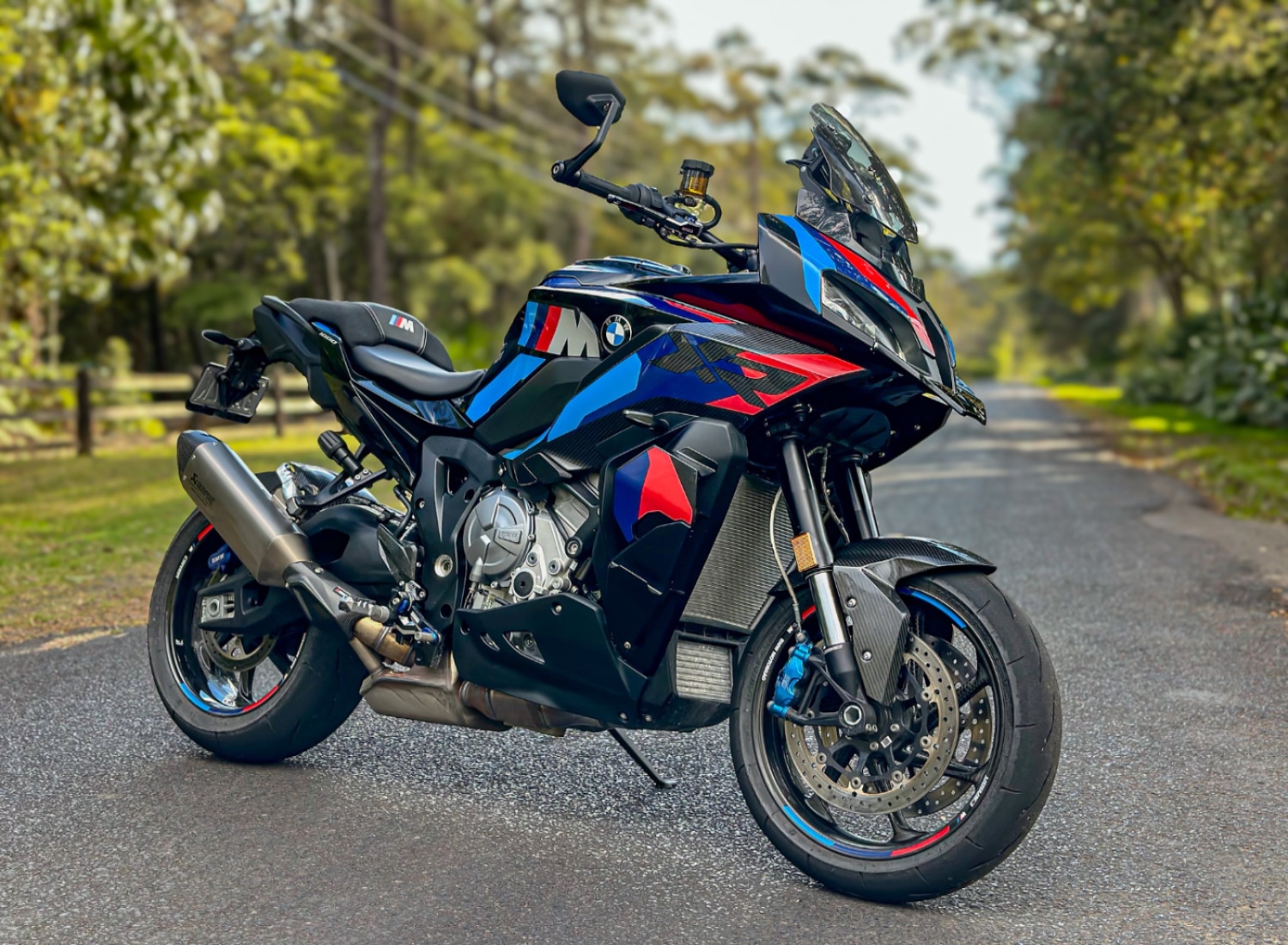 BMW M1000XR: Đỉnh Cao Mới Của Dòng Sport-Touring – Phân Tích Chi Tiết Từ A Đến Z 2 bmw m1000xr - Hình 3