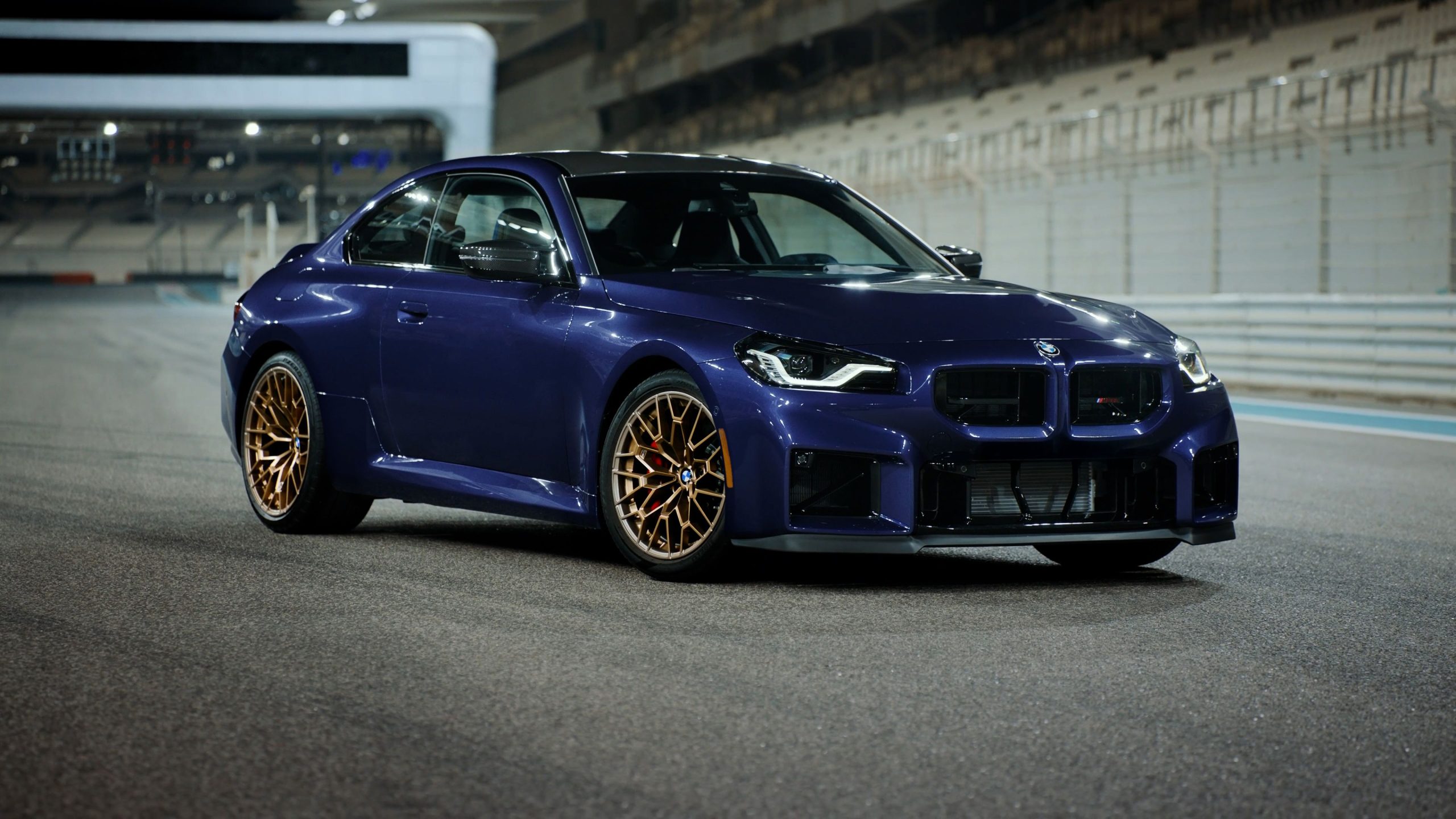 BMW M2 CS: Siêu phẩm Coupe thể thao đỉnh cao dành cho người đam mê lái 2 bmw m2 cs - Hình 3