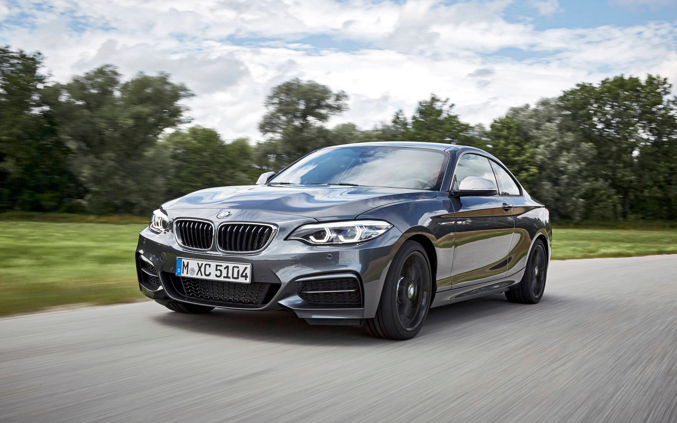 BMW M240i – Chiếc Coupe Thể Thao Mạnh Mẽ Đáng Mua Nhất 2024 1 bmw m240i - Hình 4