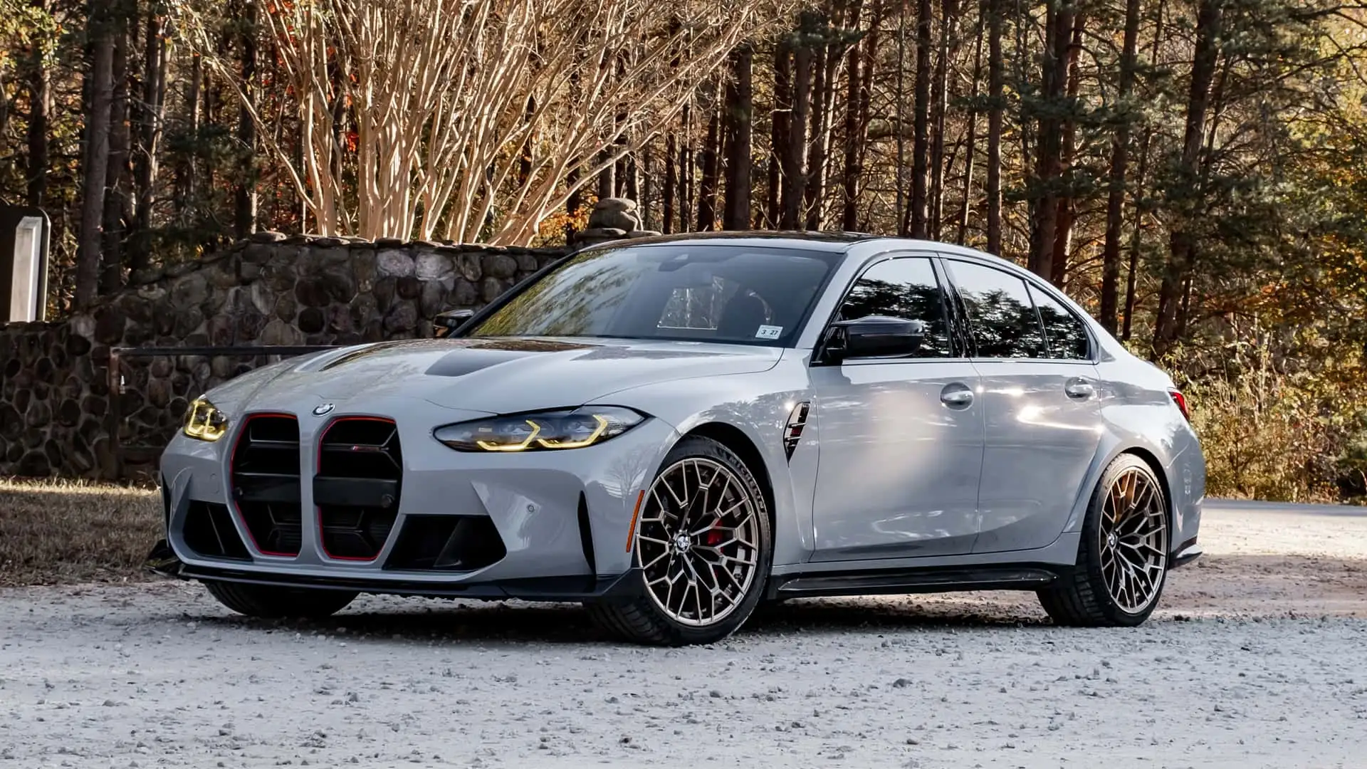 BMW M3: Huyền Thoại Sedan Hiệu Suất Cao Đã Làm Nên Lịch Sử 2 bmw m3 - Hình 4