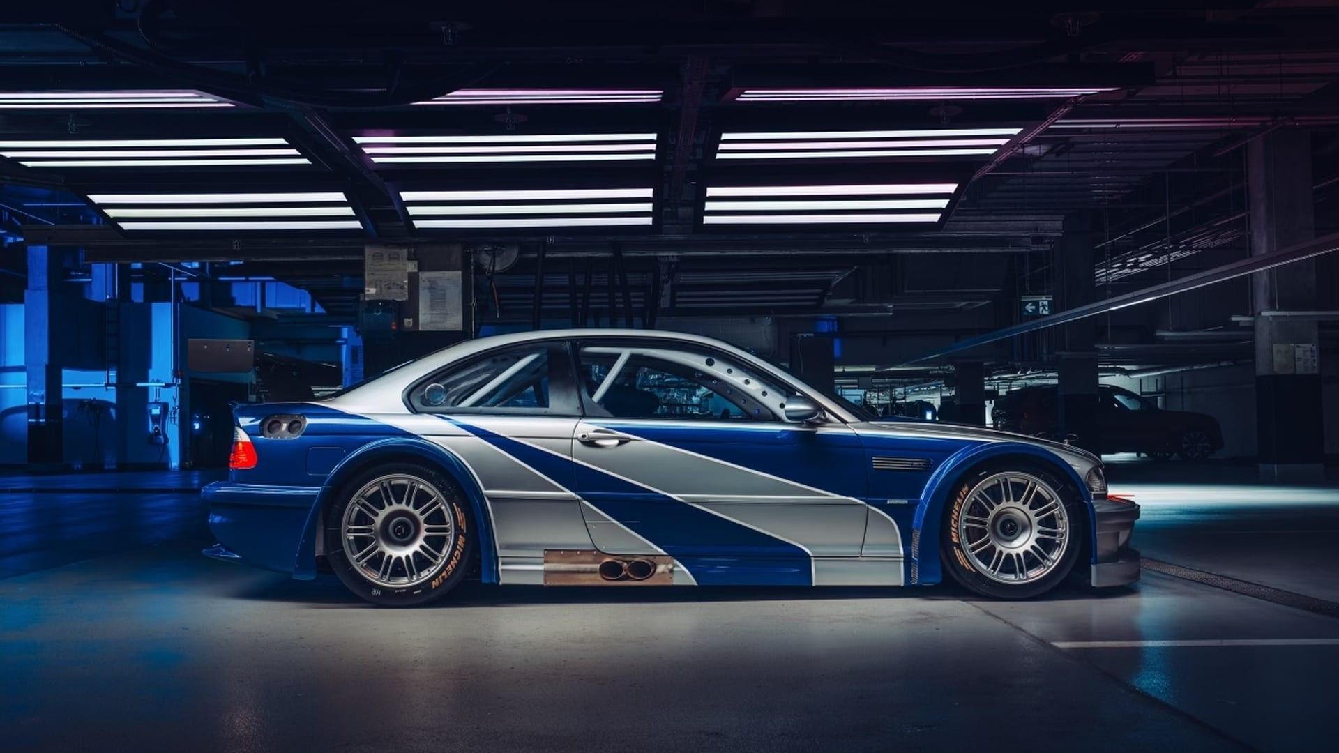 BMW M3 GTR Price: Giá Bán, Thông Số và Mọi Điều Cần Biết Về Huyền Thoại Đường Phố 2 bmw m3 gtr price - Hình 3