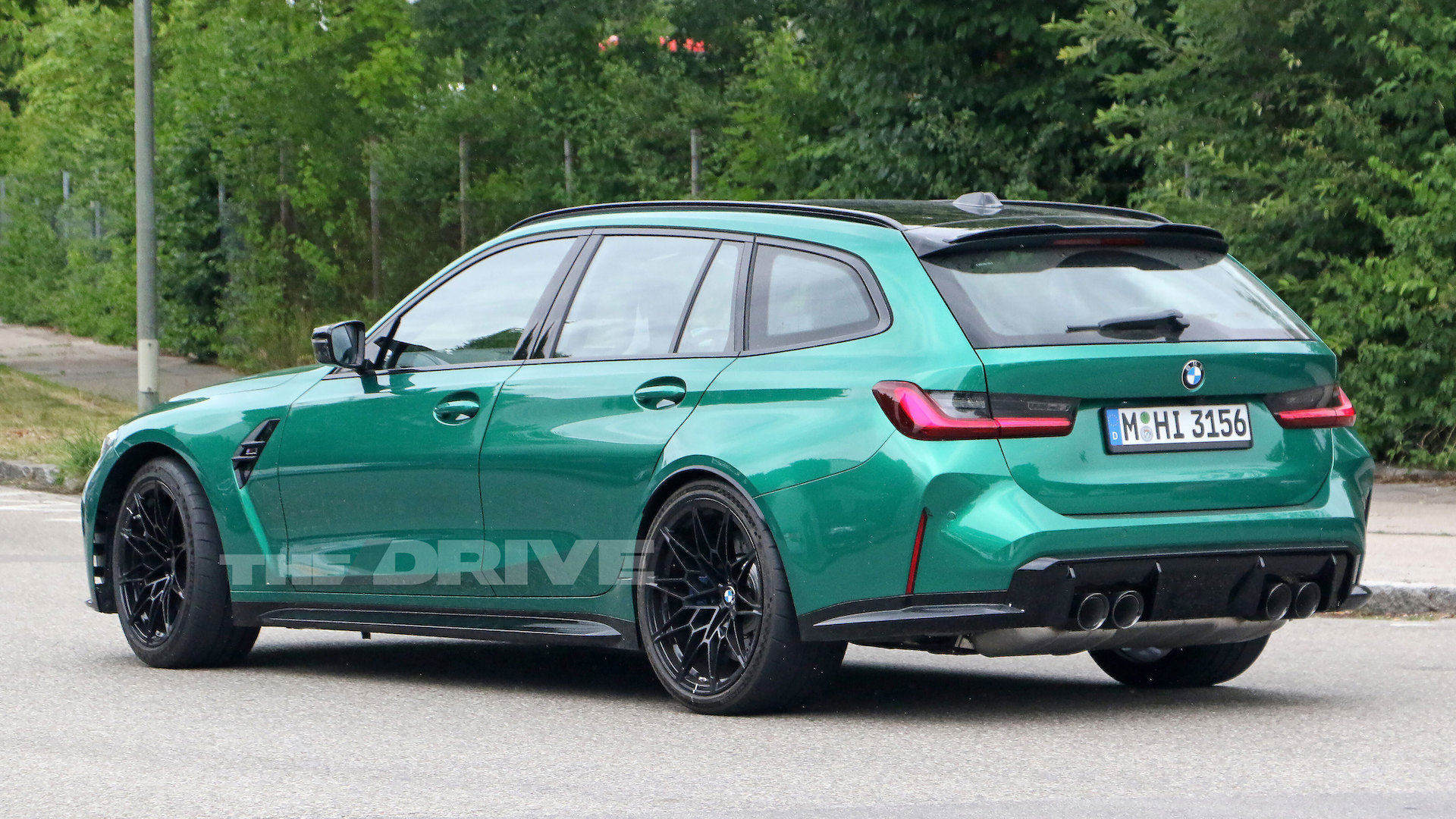 BMW M3 Hatchback: Sự Thật Về Chiếc Xe Thể Thao Đa Dụng Chưa Từng Được Sản Xuất 3 bmw m3 hatchback - Hình 2