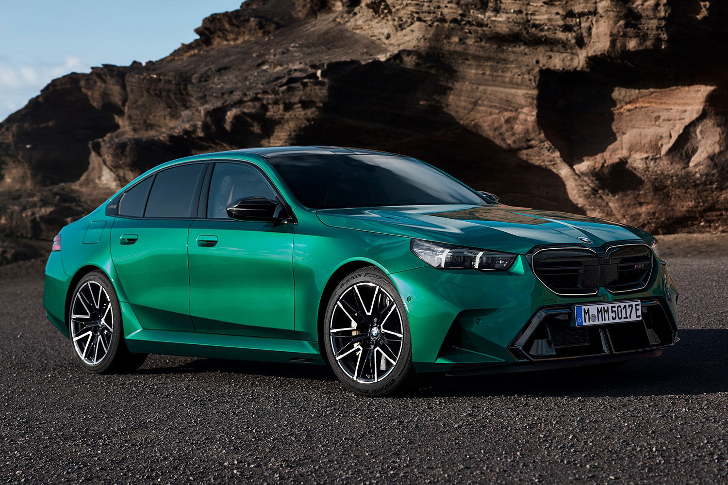 BMW M5 Competition: Đỉnh Cao Sedan Hiệu Suất Cao Đáng Mơ Ước Nhất 2024 2 bmw m5 competition - Hình 4