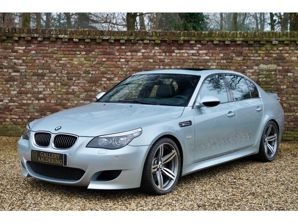 BMW M5 E60: Huyền Thoại V10 – Kiệt Tác Của Kỷ Nguyên Vàng 5 bmw m5 e60 - Hình 1