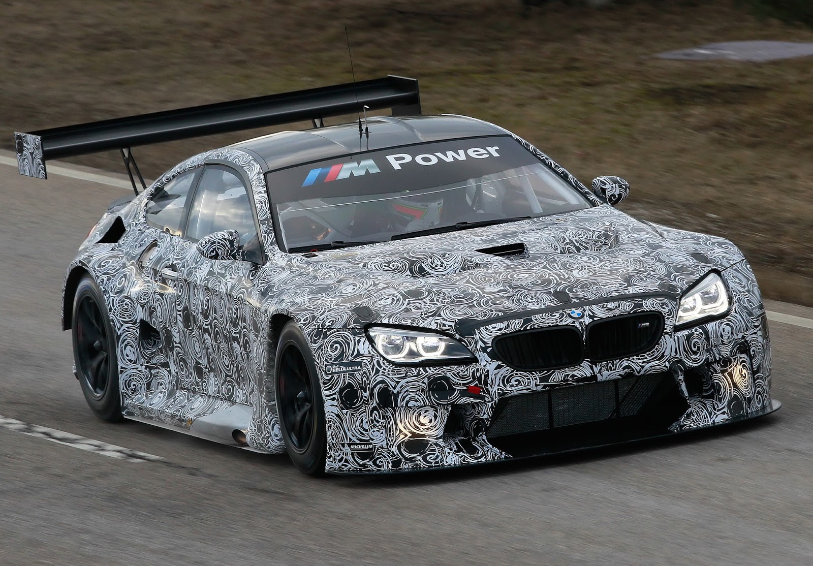 BMW M6: Đỉnh cao hiệu năng của dòng xe Grand Tourer hạng sang 1 bmw m6 - Hình 5