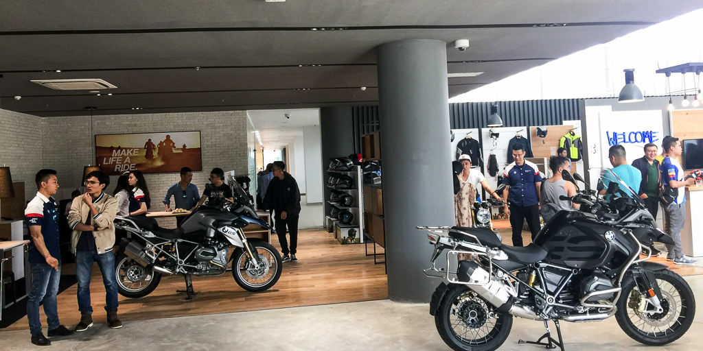 bmw motorrad showroom
