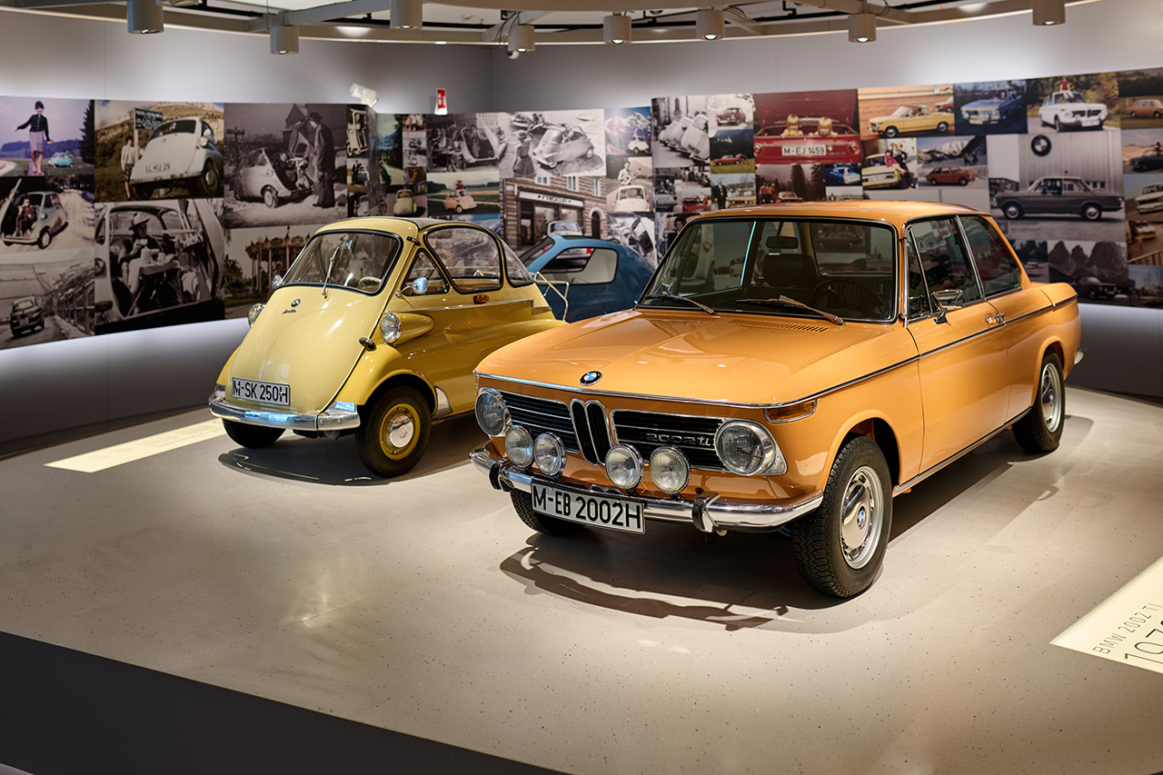 Khám Phá BMW Museum: Hành Trình Xuyên Suốt Lịch Sử Huyền Thoại Xe Đức 4 bmw museum - Hình 2